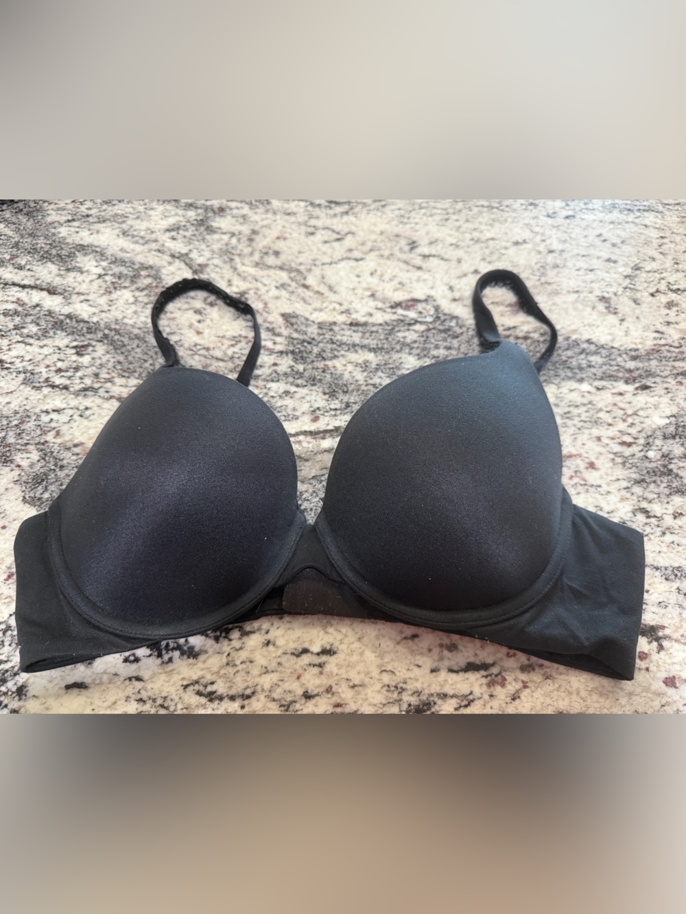 Victoria’s Secret Everyday Black T-Shirt Bra - Smooth Support size 36c